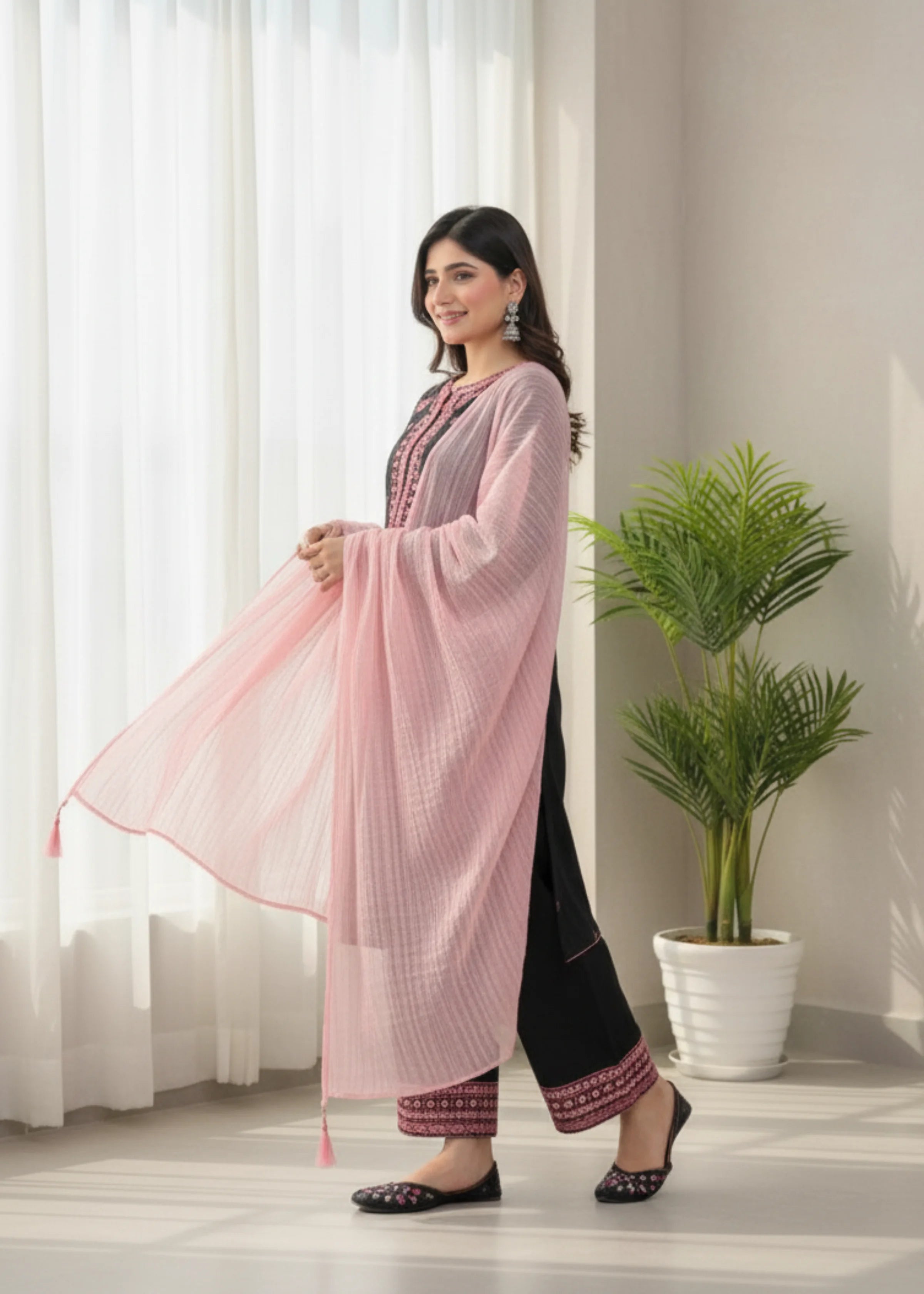 Black Embroidered Suit Set with Dupatta Elegant Ethnic Wear for Women