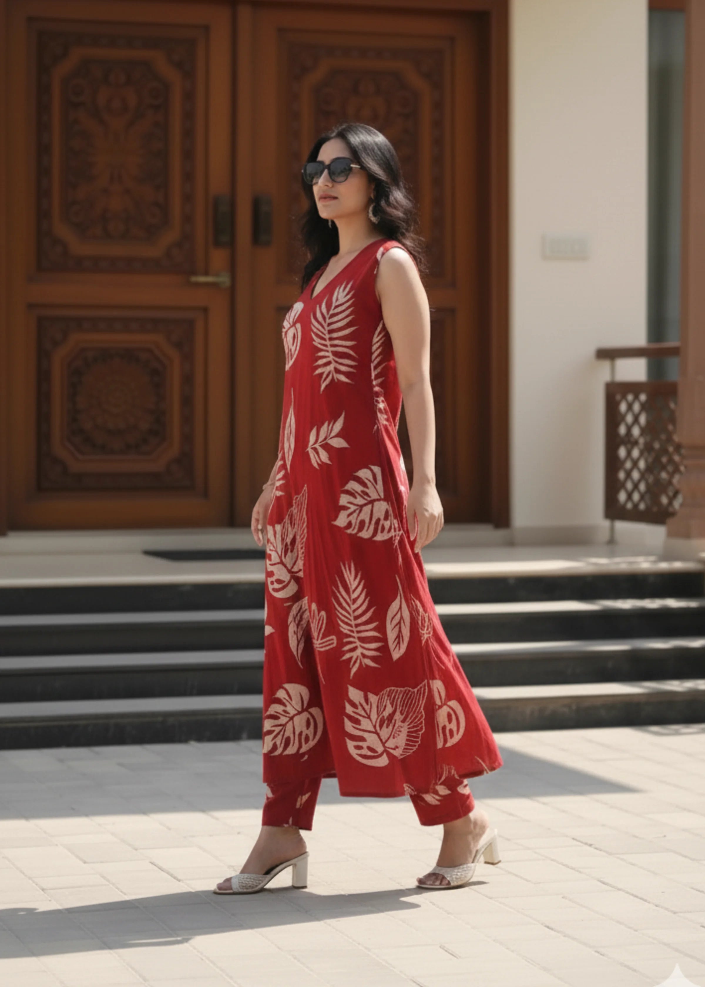 Trendy Red Cotton Blend Co-ord and Kurta Set with Tropical Leaf Print