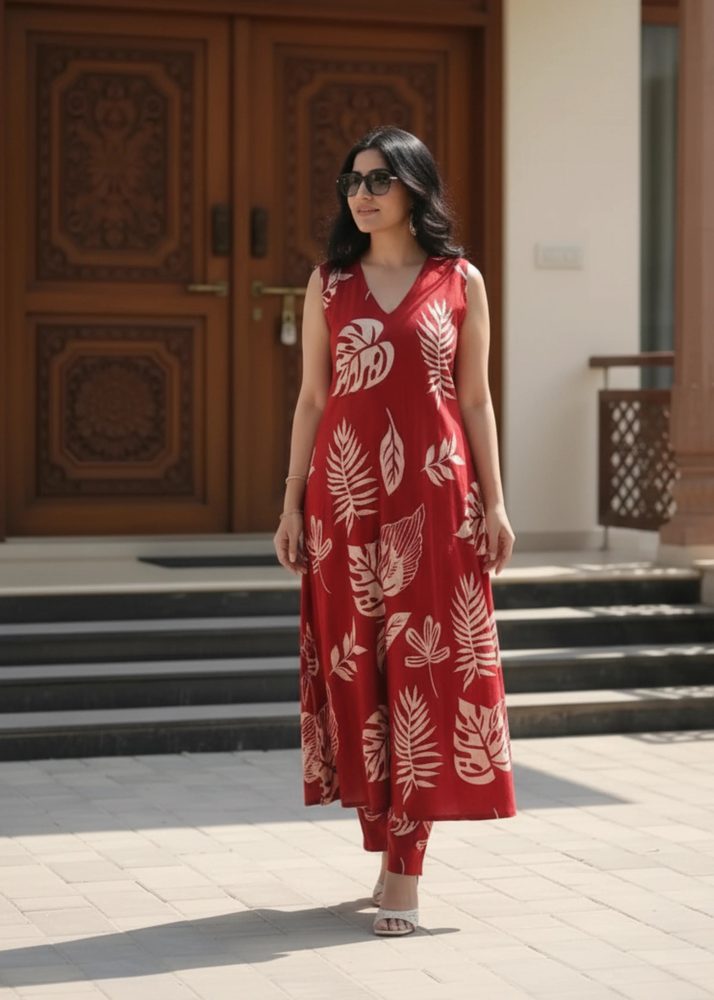 Trendy Red Cotton Blend Co-ord and Kurta Set with Tropical Leaf Print