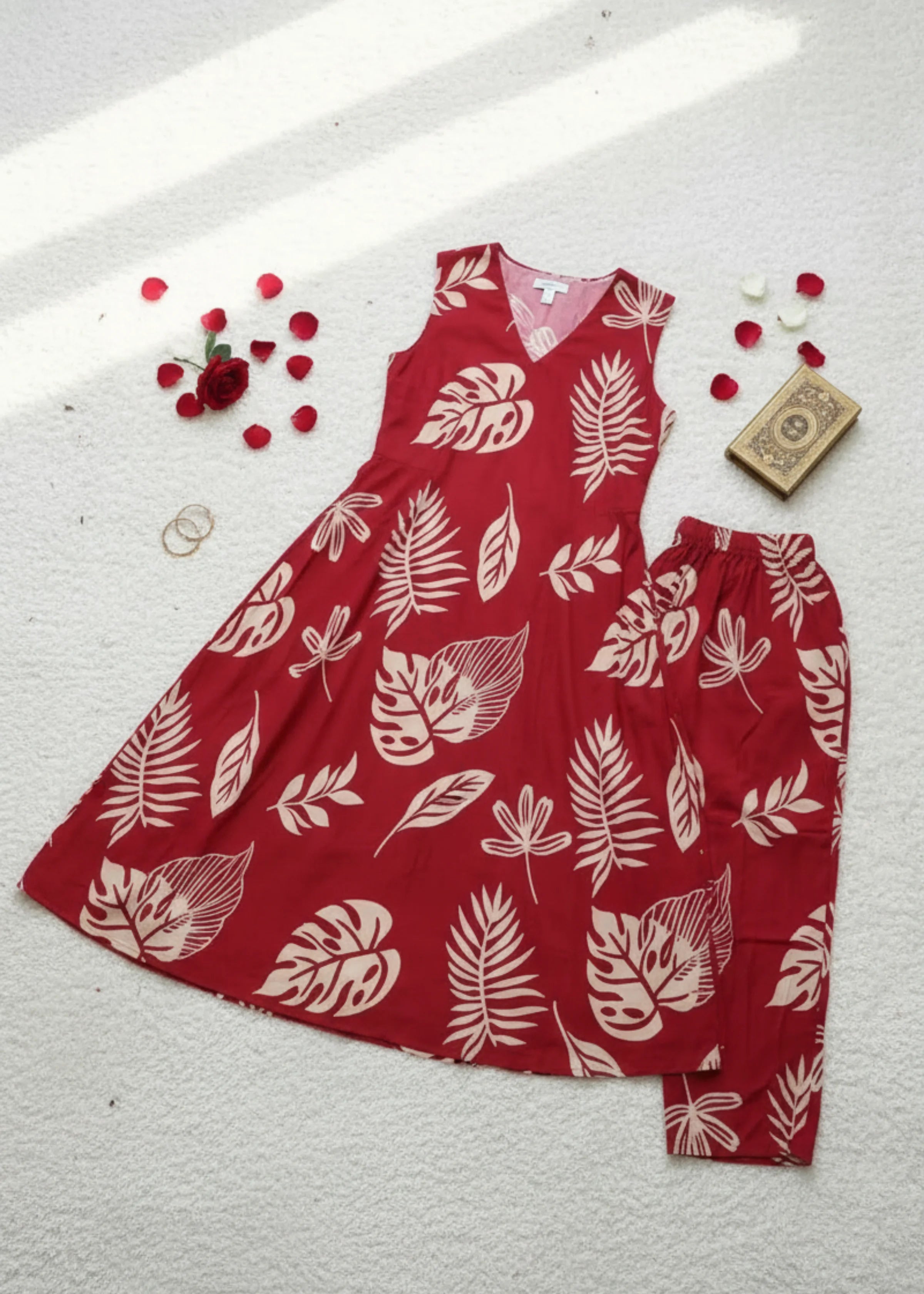 Trendy Red Cotton Blend Co-ord and Kurta Set with Tropical Leaf Print